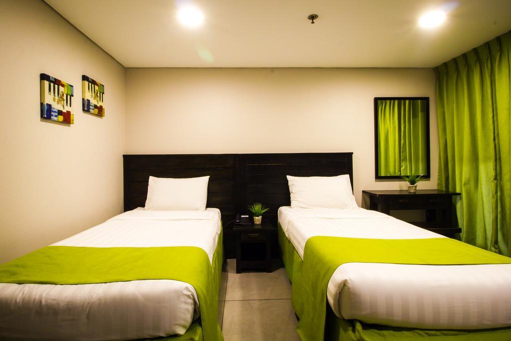 Jade And Makati City