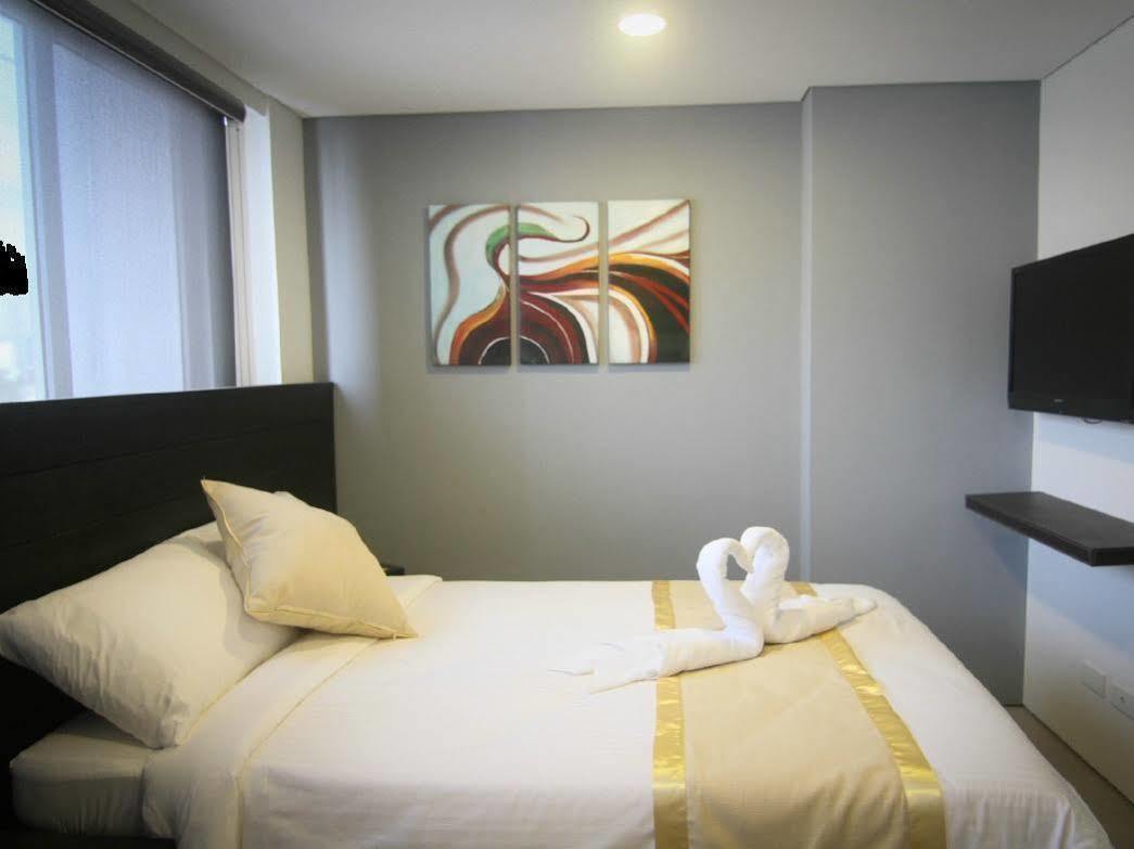 Hotel Jade And Makati City